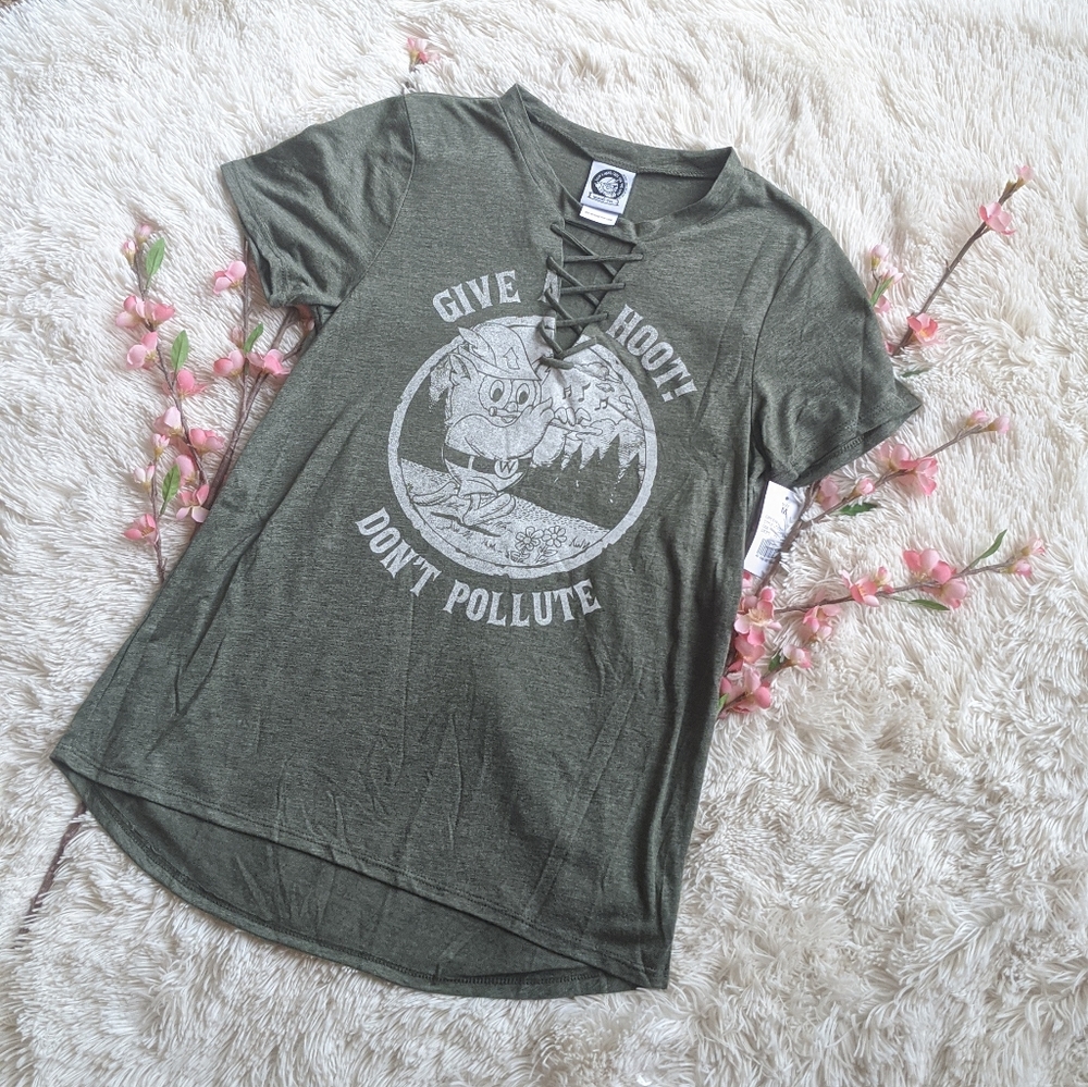 NWT Olive Woodsy Owl Tshirt